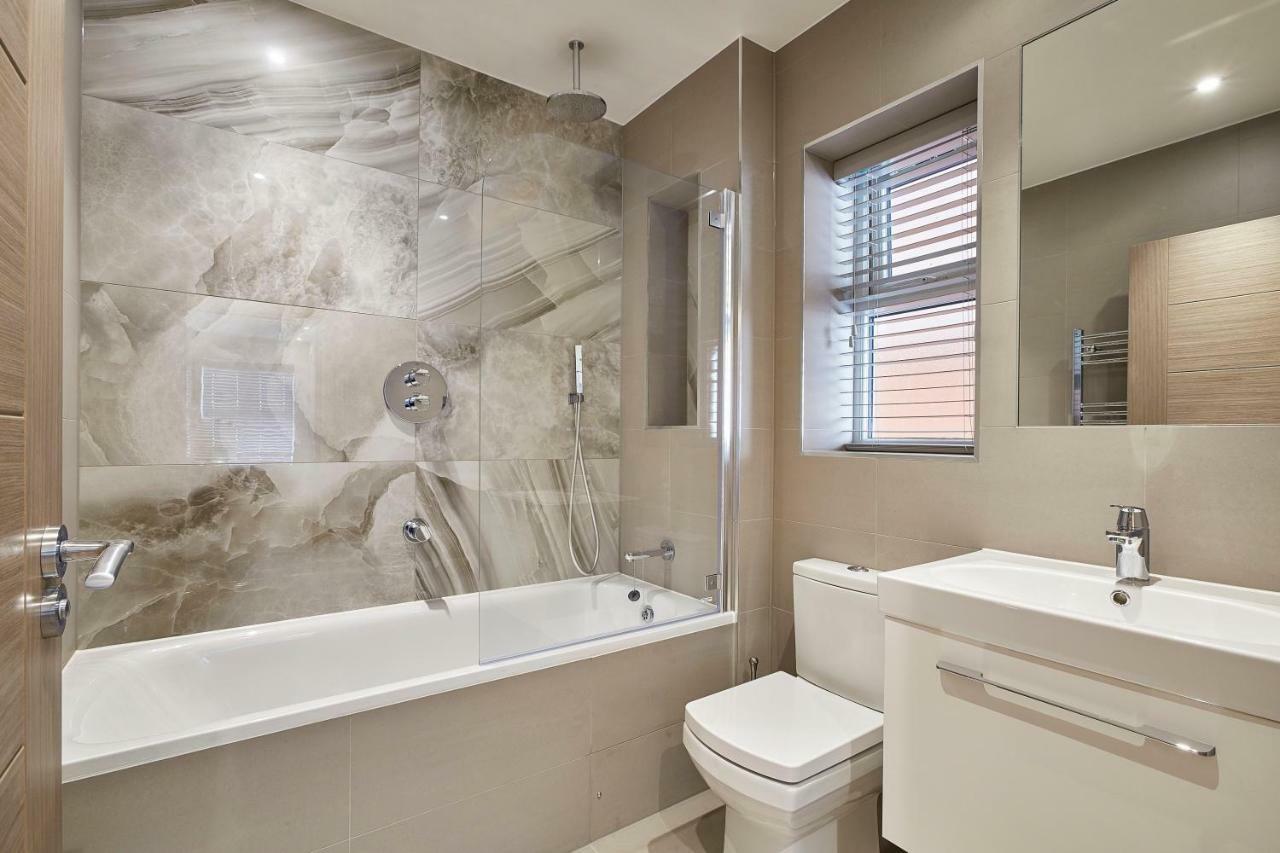 Imperial Court By Viridian Apartments Maidenhead Extérieur photo