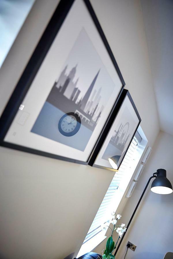 Imperial Court By Viridian Apartments Maidenhead Extérieur photo
