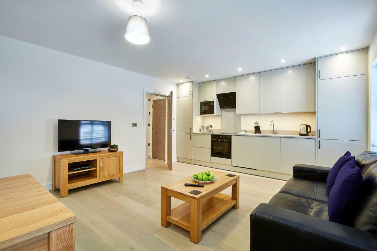 Imperial Court By Viridian Apartments Maidenhead Extérieur photo